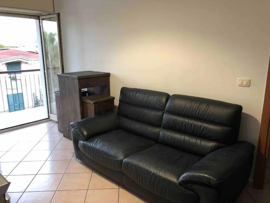 House Serapide Airport Melito di Napoli 0*,